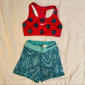 Nike Pro Set size XS previously loved but tons of life left. Smoke free home.